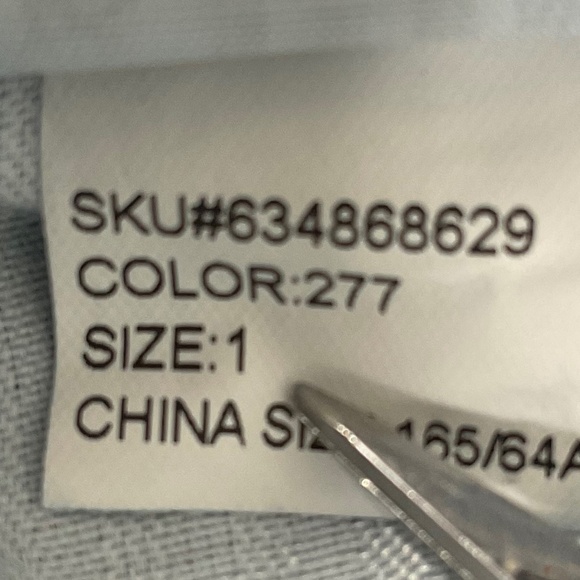 Hollister Mid-Rise Short 3” Hollister Advanced Stretch Jean Shorts Size 1 W25 - Picture 6 of 6